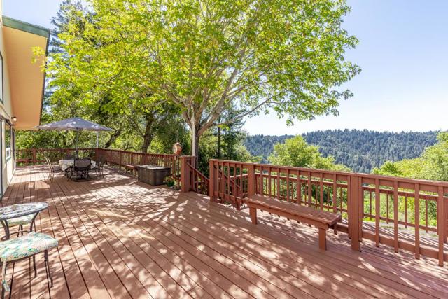708 Ralston, Boulder Creek CA: https://media.crmls.org/mediaz/94f7307d-22ba-4d08-ade8-4279d6090a3b.jpg
