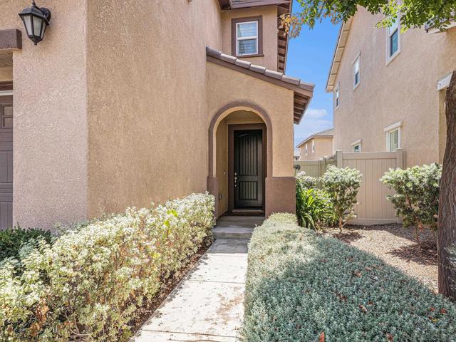35406 Brown Galloway Ln, Fallbrook CA: https://media.crmls.org/mediaz/94f7dc9c-d044-44af-9e6e-0090665028f3.jpg