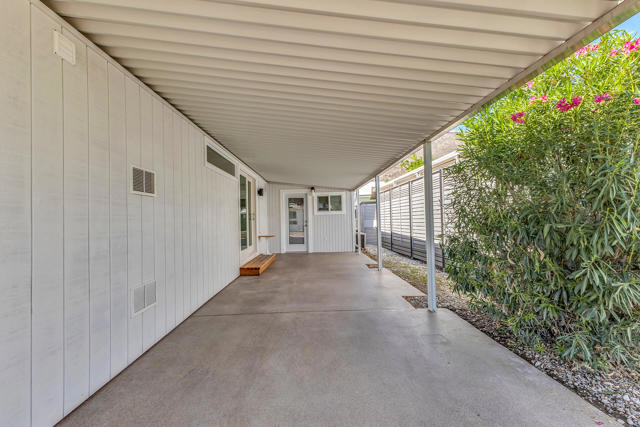 69 Nile Street, Palm Springs CA: https://media.crmls.org/mediaz/94f8794b-daa3-4978-accc-9f478b896dfe.jpg