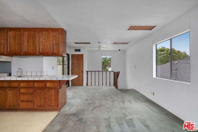 717 Marco Place, Venice CA: https://media.crmls.org/mediaz/94f8ea74-62a1-4a79-b3f3-967e7d5d6a24.jpg