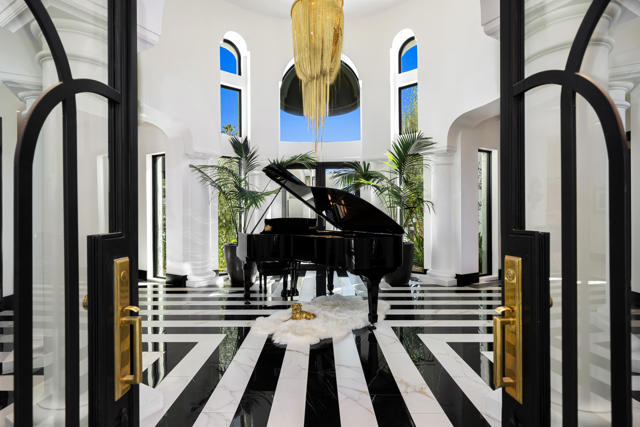 40440 Morningstar Road, Rancho Mirage CA: https://media.crmls.org/mediaz/94f8f1e1-b0e4-4184-8aa5-38b6b03bee39.jpg