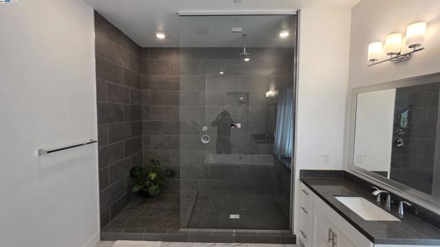 4709 Iron Bird Dr, Folsom CA: https://media.crmls.org/mediaz/94f9114e-08f9-411f-85e2-02a6a9622582.jpg