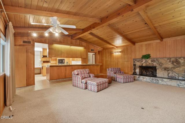 640 Fernwood Drive, Oxnard CA: https://media.crmls.org/mediaz/94f96671-065f-4fdc-824e-b2acba174ab3.jpg