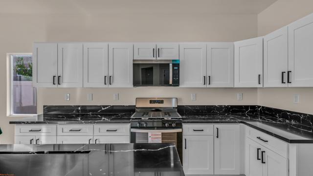 64144 Appalachian Street, Desert Hot Springs CA: https://media.crmls.org/mediaz/94f9c44c-afe5-4028-8b7b-a2b7cc7941bb.jpg