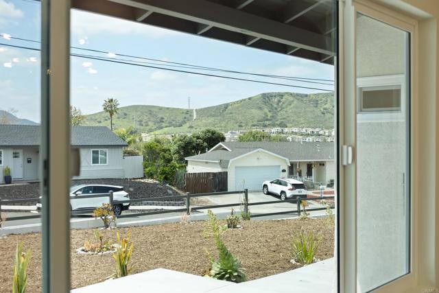 10107 Strathmore Drive, Santee CA: https://media.crmls.org/mediaz/94fc12cc-b54c-47ee-97ff-8b3e284e4894.jpg