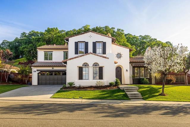 2953 Pebble Beach Circle, Fairfield CA: https://media.crmls.org/mediaz/94fc9ded-c8a9-43ec-99fe-aa5f44d1decf.jpg