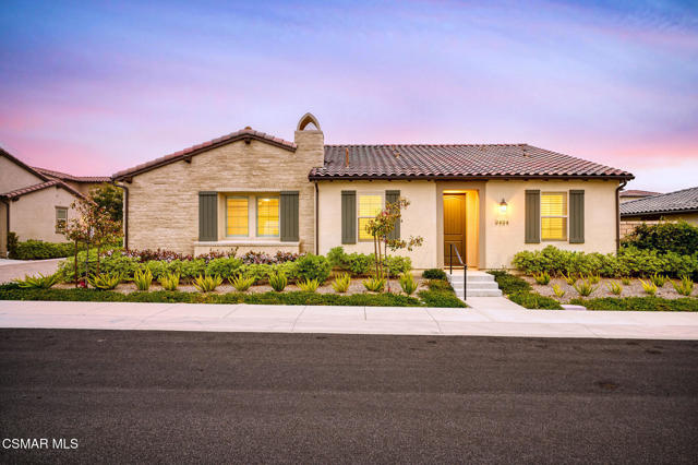 2424 Quartsite Drive, Camarillo CA: https://media.crmls.org/mediaz/94fd1a8d-ad60-4160-9461-130796c631b1.jpg