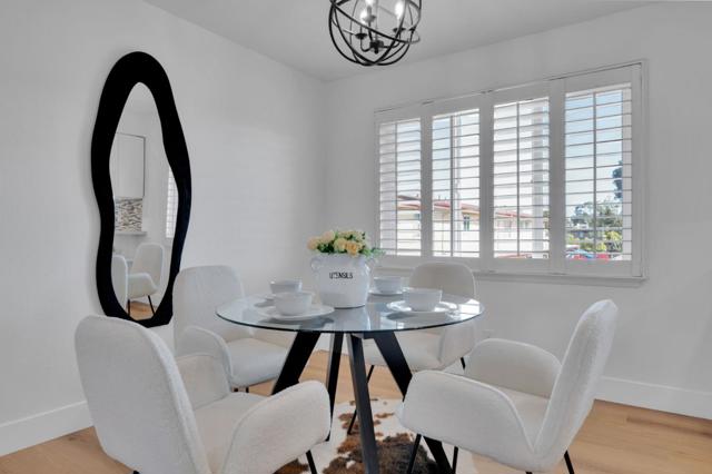1518 Day Avenue, San Mateo CA: https://media.crmls.org/mediaz/94fdad01-389e-4792-99ac-7a7601a986b6.jpg