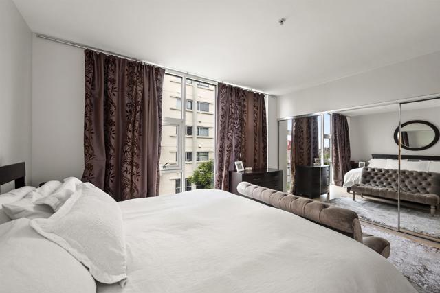 3788 Park Blvd, San Diego CA: https://media.crmls.org/mediaz/94feb1f7-dca1-48a1-be3f-db636723223a.jpg