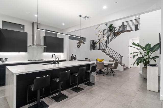 161 Holliday Way, Palm Springs CA: https://media.crmls.org/mediaz/94fed52d-e2e8-4521-82a7-12437ebcc0e9.jpg