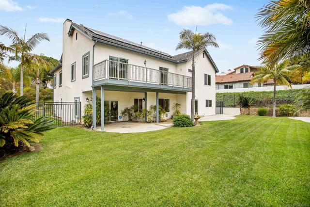 6823 Corintia St, Carlsbad CA: https://media.crmls.org/mediaz/94ffa19b-dcf0-46b7-bcea-4252fcd9a8fc.jpg