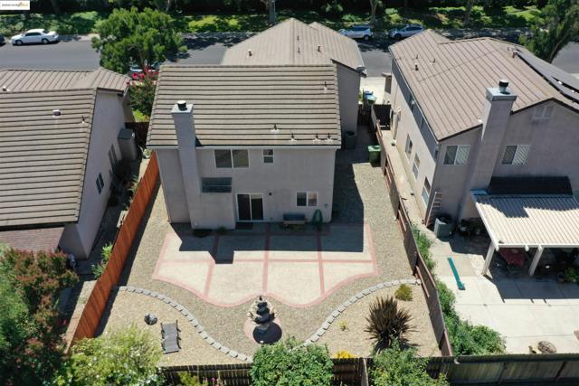 8215 Red Elk Dr, Elk Grove CA: https://media.crmls.org/mediaz/9500bafa-e83a-4b5c-a2ab-ad8e2c9e73f4.jpg