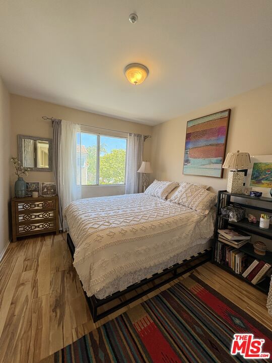 1202 Lost Point Lane, Oxnard CA: https://media.crmls.org/mediaz/9500d57f-cc54-44ea-9f3b-21944de6e8fb.jpg