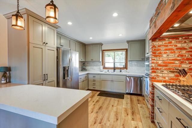 29481 Miller Road, Valley Center CA: https://media.crmls.org/mediaz/95010885-1e44-45d2-8665-988318ebecd4.jpg
