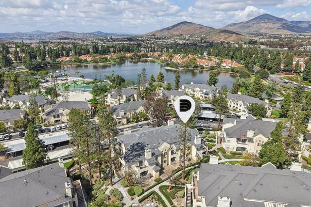 2077 Lakeridge Circle, Chula Vista CA: https://media.crmls.org/mediaz/9501d16b-ed5c-425b-9273-fd7a73fa6add.jpg