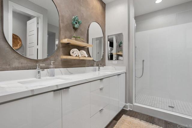 3125 Salina Rd, Carlsbad CA: https://media.crmls.org/mediaz/9502472d-5e3f-4b3d-8054-f2c522b94b5f.jpg