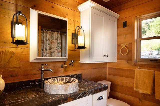 47600 Coast Ridge Road, Big Sur CA: https://media.crmls.org/mediaz/95029974-275d-4314-9c29-18e8ed692eab.jpg