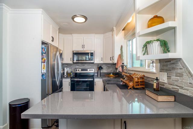 Detail Gallery Image 34 of 45 For 4776 78 Del Monte Ave, San Diego,  CA 92107 - – Beds | – Baths