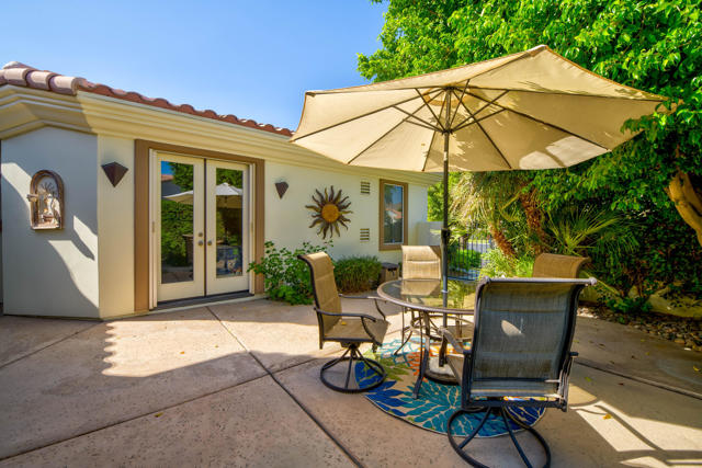 50500 Cypress Point Drive, La Quinta CA: https://media.crmls.org/mediaz/9503bcec-cc78-4045-bf71-50bec1ab9a9c.jpg