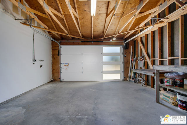 4742 Avenida La Flora Desierta, Joshua Tree CA: https://media.crmls.org/mediaz/950401f7-3737-489c-b124-6035215430ff.jpg