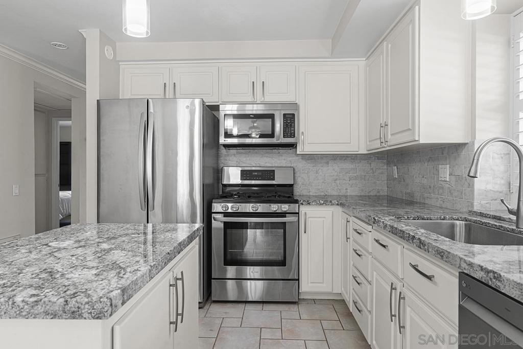 3631 Caminito Carmel Landing - photo 4