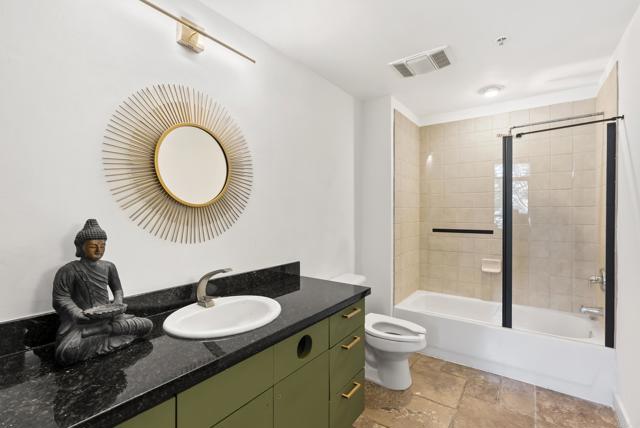 3812 Park Boulevard, San Diego CA: https://media.crmls.org/mediaz/95055e0c-7073-450b-9a58-99b8b9ed13c5.jpg