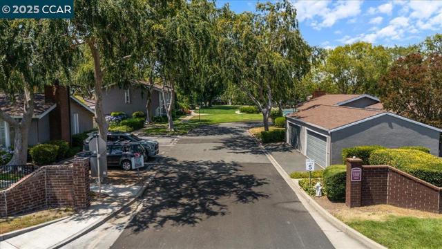 846 Royal Ann Lane, Concord CA: https://media.crmls.org/mediaz/9505aa5a-ee87-4943-874d-bf848a008351.jpg