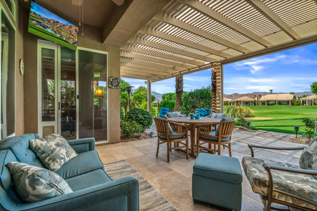 43347 N Heritage Palms Drive, Indio CA: https://media.crmls.org/mediaz/9505bd7f-c253-4978-851c-9d5b336993fa.jpg