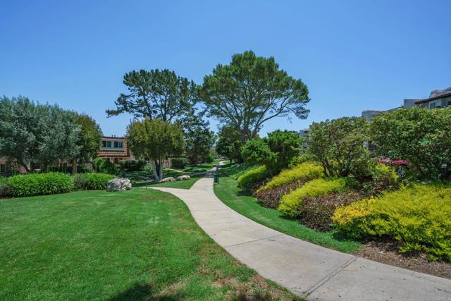 Detail Gallery Image 31 of 34 For 45 Oaktree Ln, Rolling Hills Estates,  CA 90274 - 4 Beds | 3 Baths