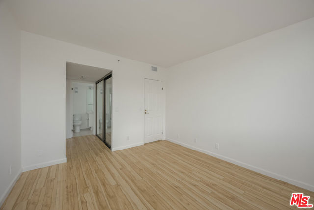 345 Pioneer Drive, 1805 photo 16