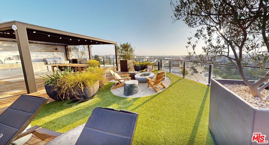 3800 Mentone Avenue #PH717