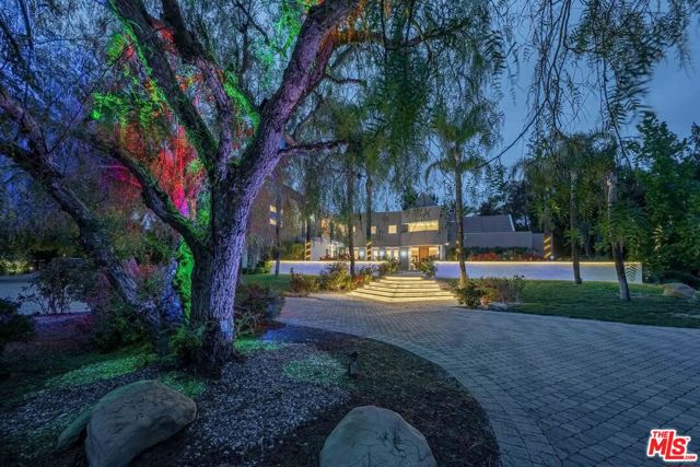 35 Saddlebow Road photo 3