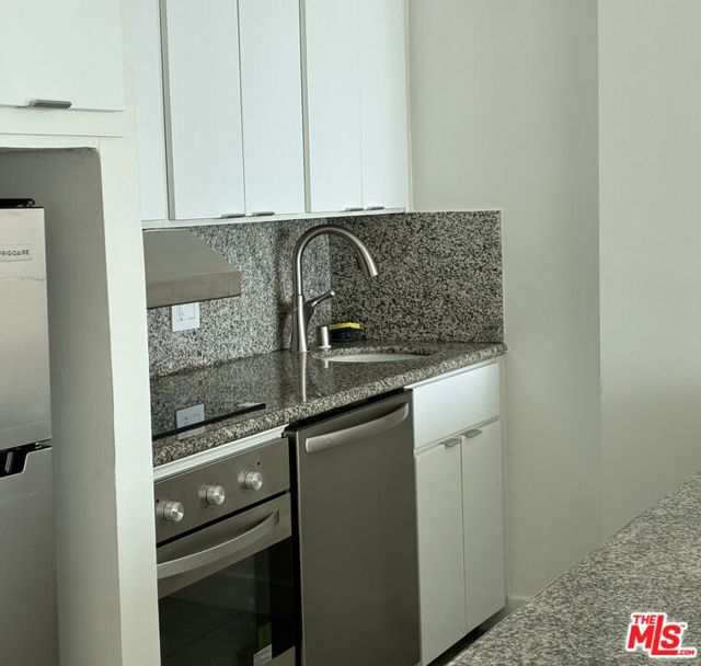 201 Ocean Avenue, 1002B photo 5