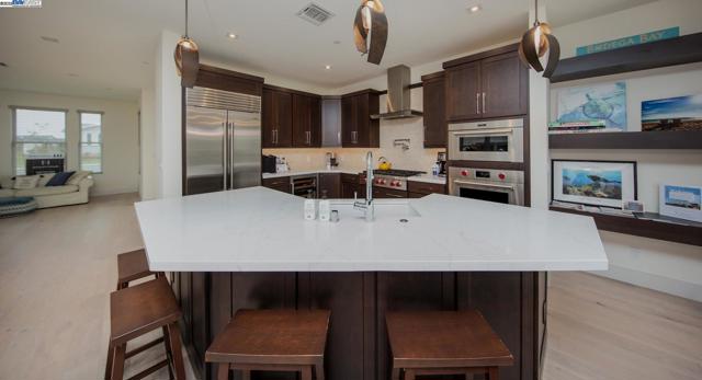 996 Harbor Haven Dr, Bodega Bay CA: https://media.crmls.org/mediaz/950802bf-0029-4f1d-9d4c-228c7b5c7d37.jpg