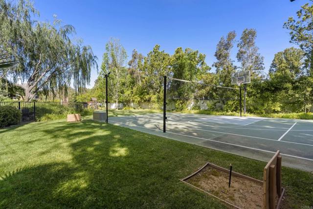 16631 Valle Verde Rd, Poway CA: https://media.crmls.org/mediaz/95089aab-8d29-4614-b59f-422ebae71178.jpg