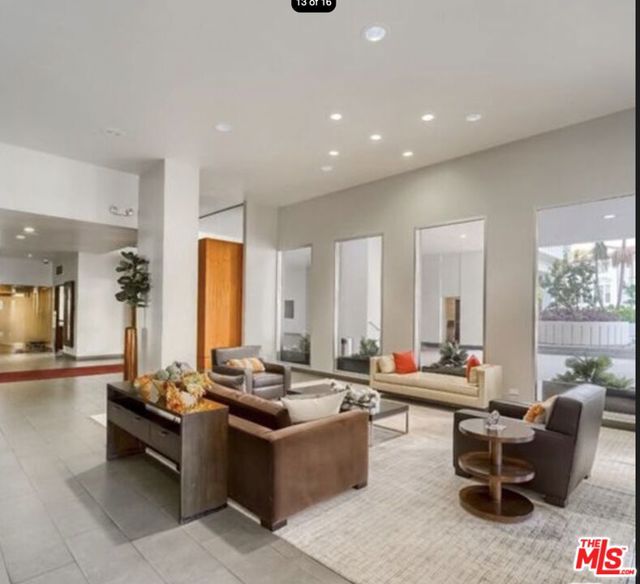 10501 Wilshire Boulevard, Los Angeles CA: https://media.crmls.org/mediaz/950a1add-989f-43fa-a719-246e8fc39f3d.jpg