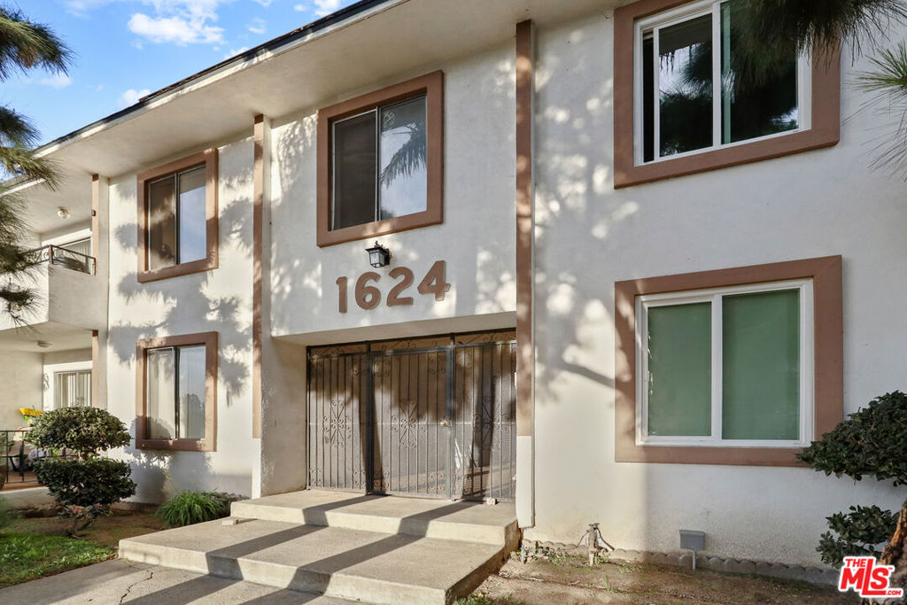 1624 Federal Avenue #11