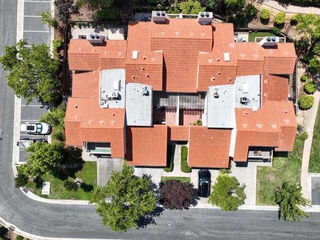 135 Calle Larga, Los Gatos CA: https://media.crmls.org/mediaz/950ae8b3-5a65-4322-aac4-f214c8961e8e.jpg