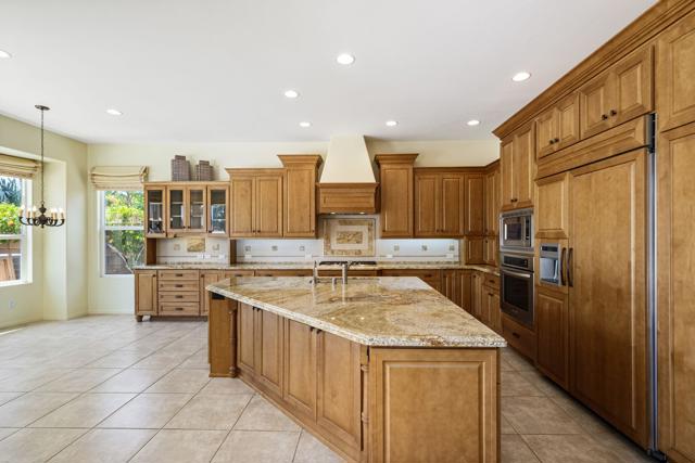 81943 Prism Drive, La Quinta CA: https://media.crmls.org/mediaz/950b1131-56aa-4ab1-bbf5-937899f6bcf5.jpg