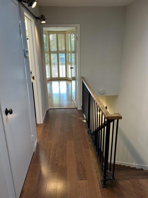 940 Peninsula Avenue, San Mateo CA: https://media.crmls.org/mediaz/950b3715-3a29-4aa7-8292-695ad729ad4c.jpg