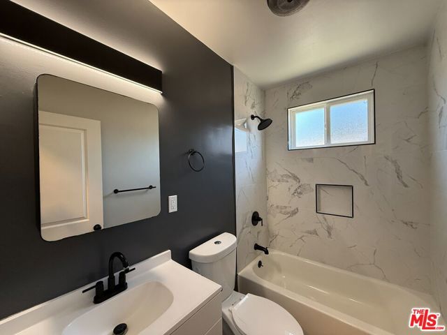 1185 W 22nd Street, San Pedro CA: https://media.crmls.org/mediaz/950c28bd-c3cd-4f10-84af-9cba3e9cd1f1.jpg