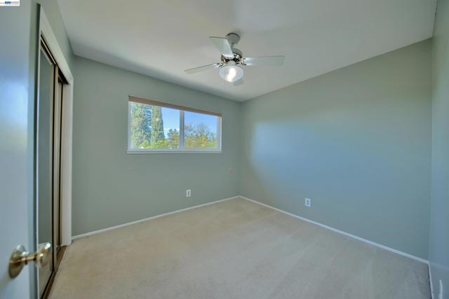 1425 Forest Dr, Turlock CA: https://media.crmls.org/mediaz/950ce3fb-4951-48ad-b152-2d7ed5111659.jpg