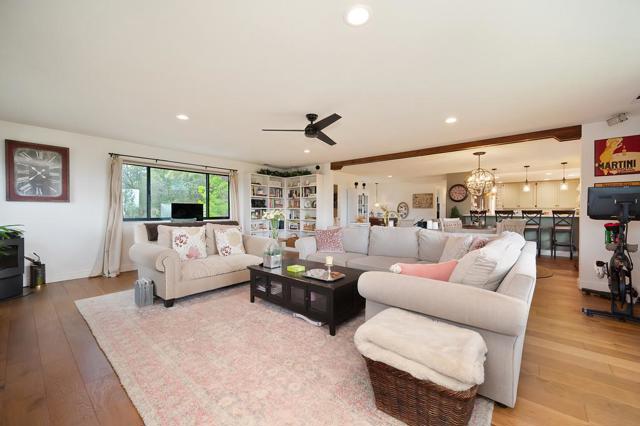 2640 Gayle Lane, Auburn CA: https://media.crmls.org/mediaz/950ceb13-4f2f-483f-b66e-2d012be37efe.jpg