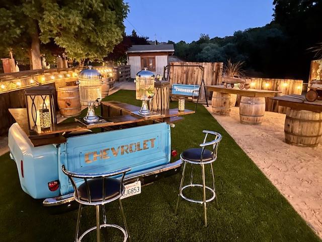 3970 Leavesley Road, Gilroy CA: https://media.crmls.org/mediaz/950e3c2d-59b7-4171-8732-970b1d38a73b.jpg