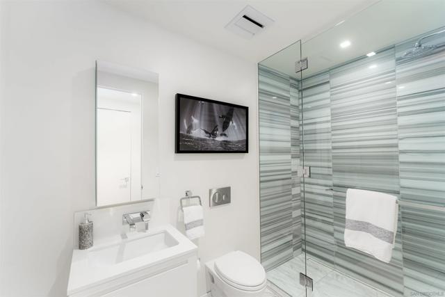 Image 38 of 51 For 2855 5th Ave  1101