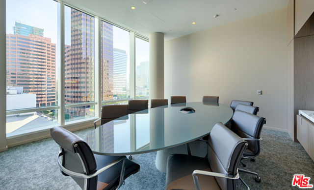 877 Francisco Street, Los Angeles CA: https://media.crmls.org/mediaz/951024b6-82d0-46be-858b-a23e2d2c552e.jpg