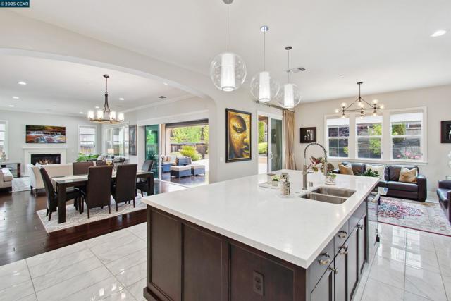 19 Baltana Place, Danville CA: https://media.crmls.org/mediaz/951069eb-4304-4299-bfe2-105a16463fa5.jpg