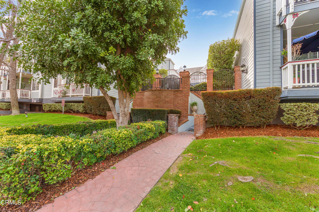 166 W Lemon Avenue A, Monrovia, CA 91016