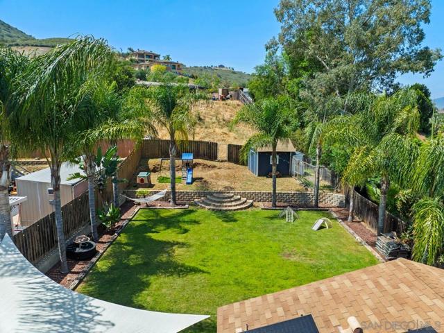 9126 Heatherdale St, Santee CA: https://media.crmls.org/mediaz/9510a75f-30ef-47d1-ac79-20119ae88c19.jpg