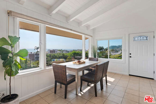 22609 Pacific Coast Highway, Malibu CA: https://media.crmls.org/mediaz/9510e5d7-8eff-4ed4-b53b-7b4330c420e7.jpg